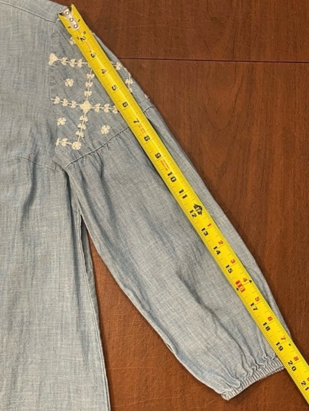 Old Navy Embroidered Long Sleeve Boho Blue Denim A-Line Split Neck Shift Dress S - Picture 10 of 13